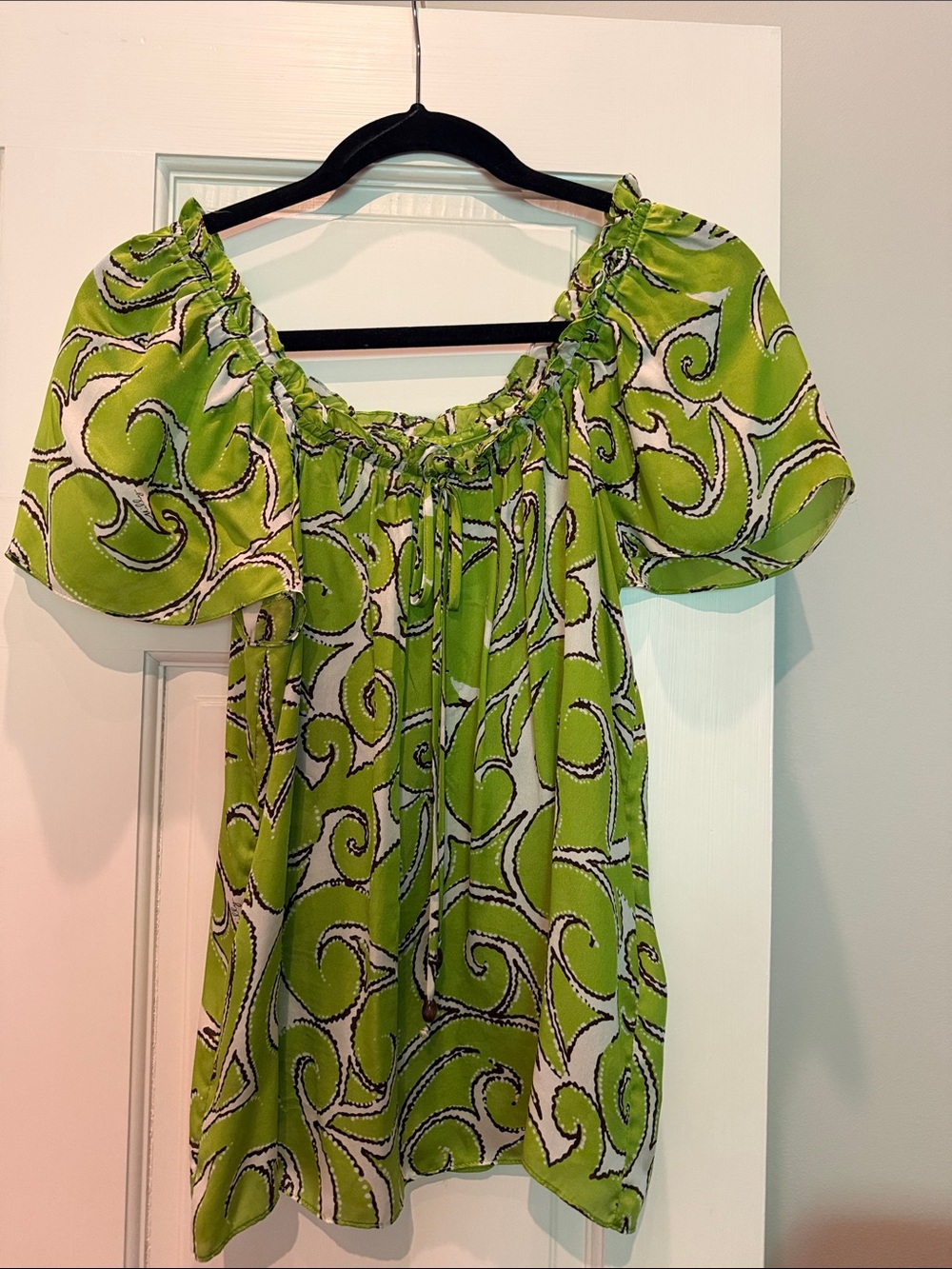 Milly Silk Lime Green Blouse. XS.